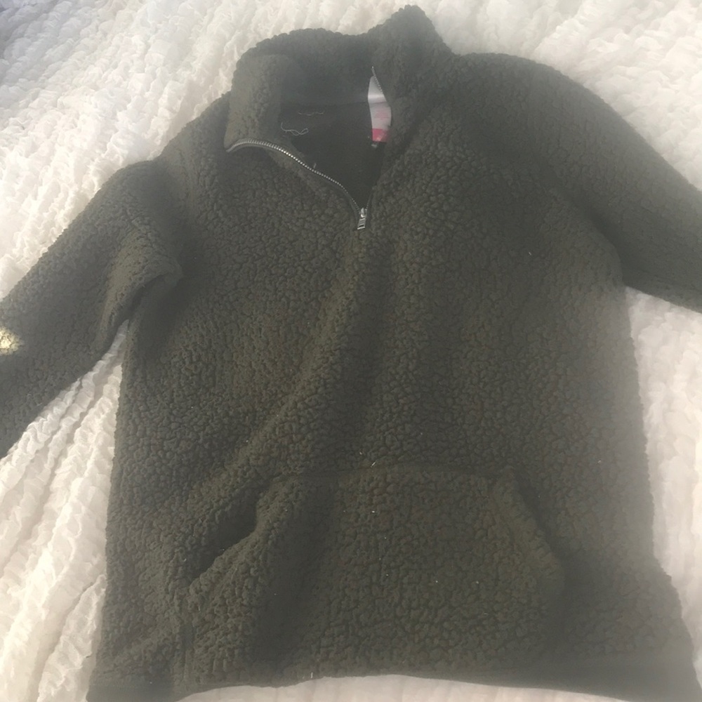 Green warm lounging sweatshirt